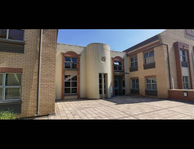 BUSINESS PROPERTY TO RENT IN MENLYN